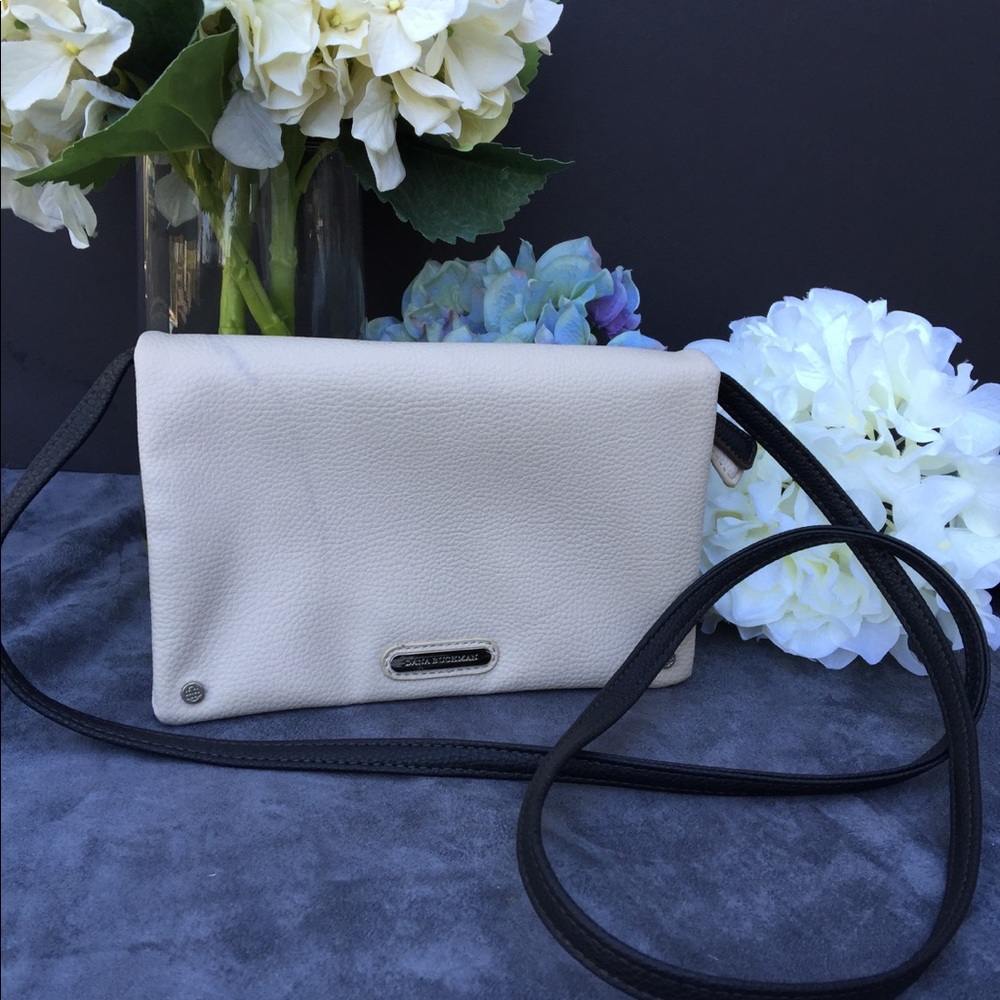 CLEARANCE‼️ Dana Buchman shoulder purse - Picture 1 of 7